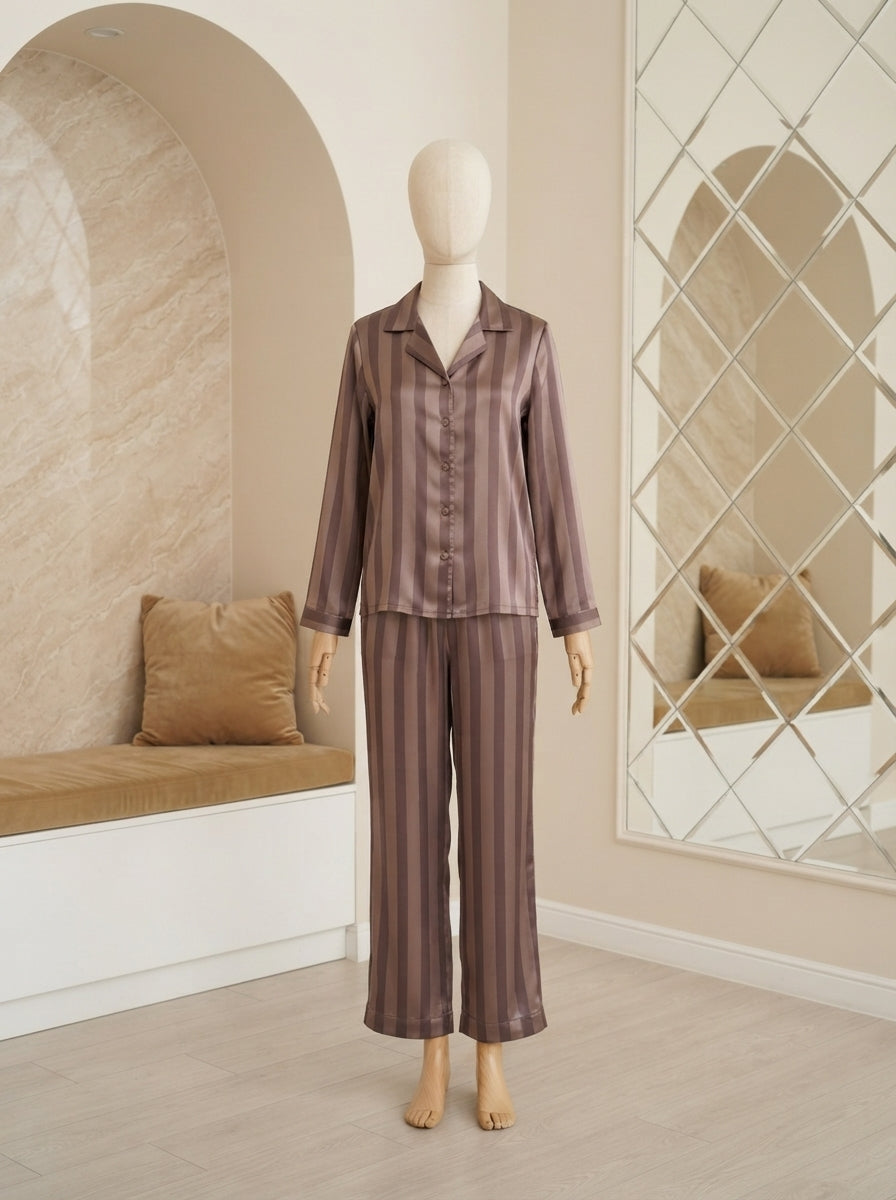 Pyjama Marron - debout